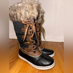 Lace up waterproof snow boots